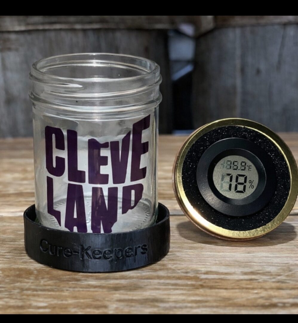 Cleveland glass jar with digital hygrometer