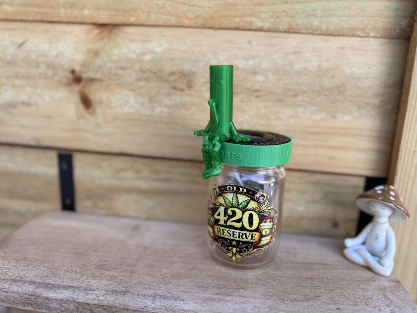 420 Reserve glass jar bong with green stem