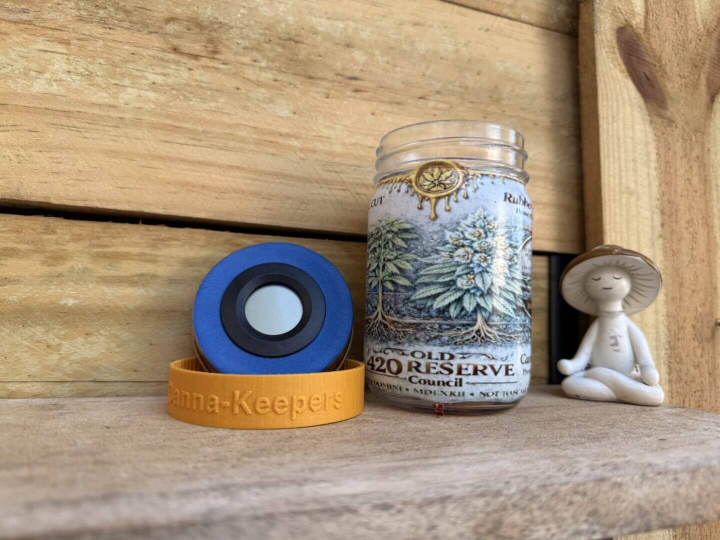 420 Reserve jar with speaker and figurine